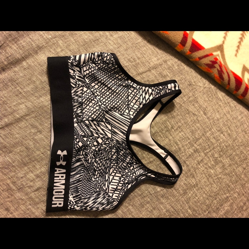 Sports bra